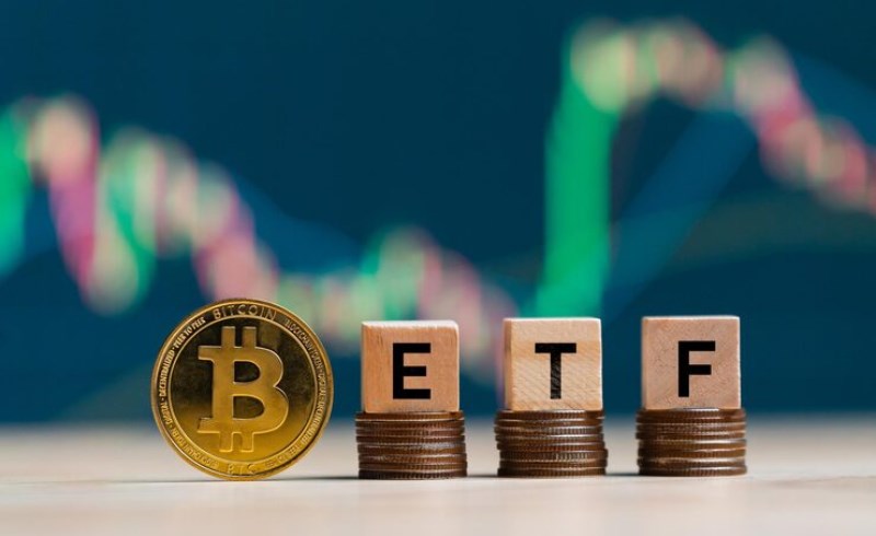 비트코인 현물 ETF 차트와 금융 성장