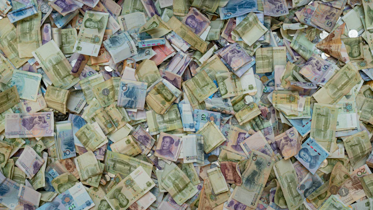 2026년 위안화 예금 금리, 환차익까지 노린다면? 중국 경제 리스크 분석 25 중국 위안화 지폐