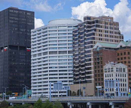 2026년 급매물 잡는 초보자를 위한 부동산 투자 전망과 실패 없이 돈 버는 핵심 전략 43