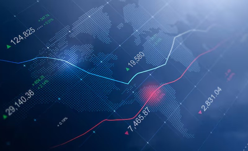 글로벌 환율 변동 차트를 분석하는 모습