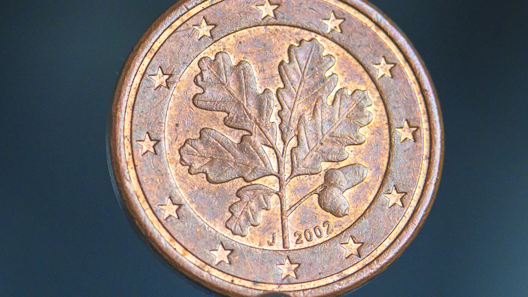 엔화 기호와 함께 아래를 향하는 화살표