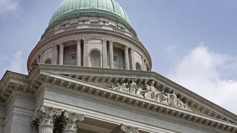 fees-and-costs - 법률 비용 및 소송 관련 지출