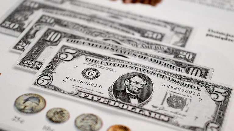 미국 달러 지폐 더미
