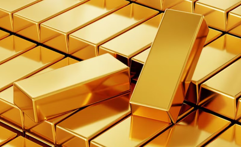 테이블 위에 쌓인 금괴