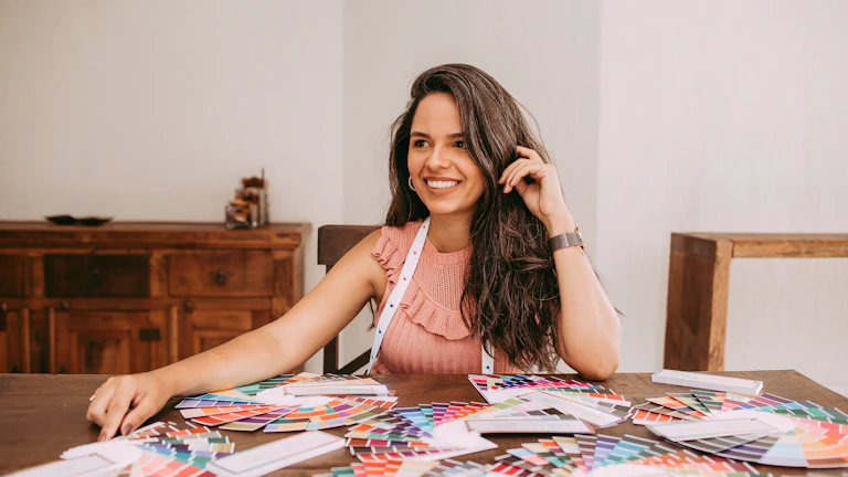 상승 추세의 주식 차트와 배당금 심볼이 함께 있는 이미지