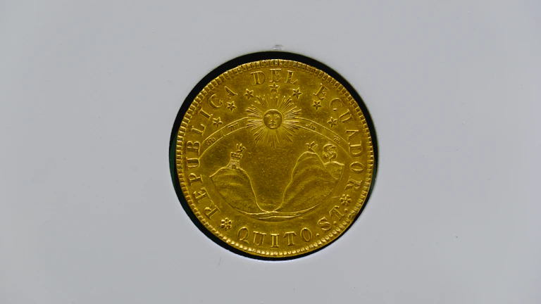 930원대 엔저 놓치고 후회? 지금 엔화 환전으로 환차익 극대화하는 비법 27 엔화 동전 이미지