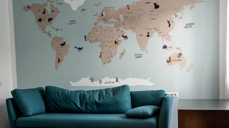 금리 인하 시점을 둘러싼 글로벌 금융 시장의 복잡한 상황