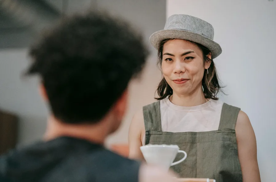 카페 방문 전 주의 안내문