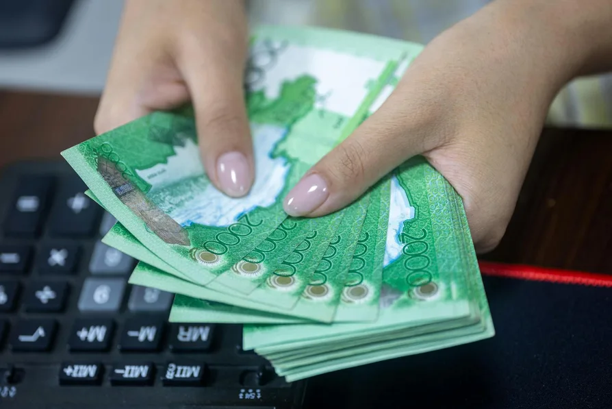 복권 당첨현황을 확인하는 장면